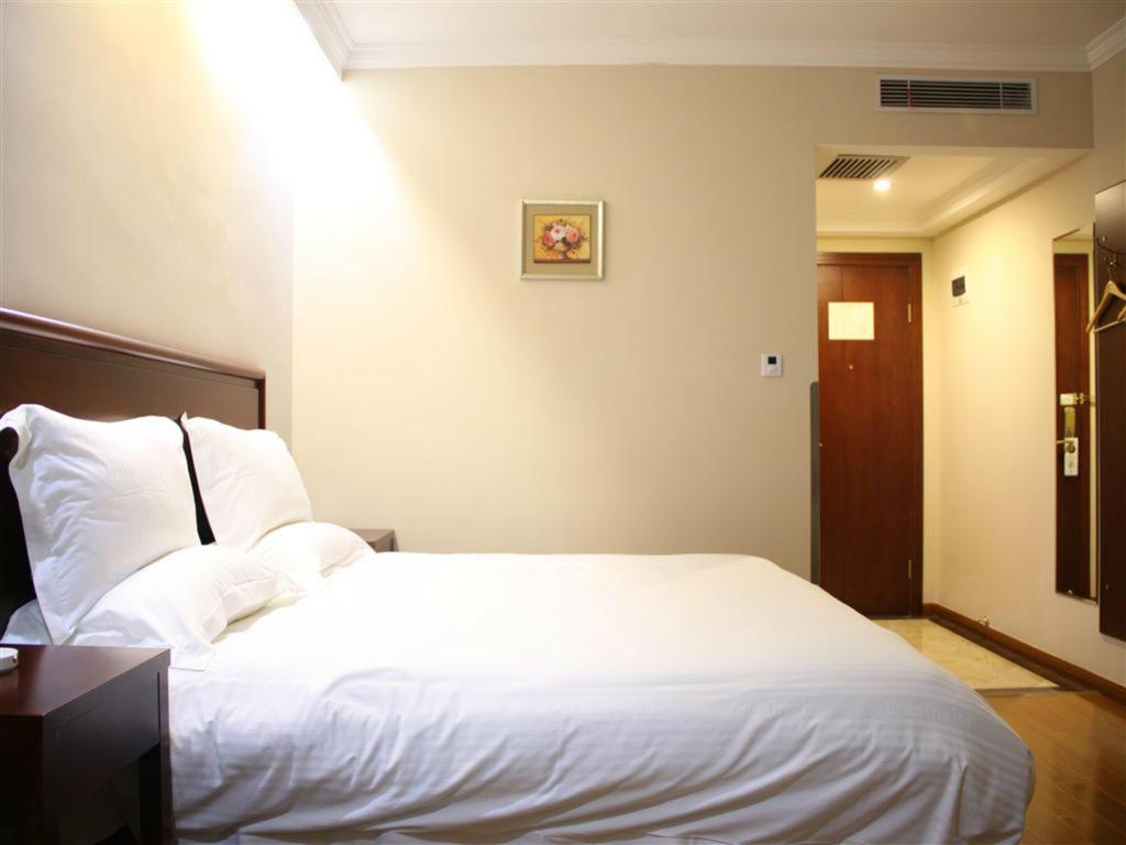 GreenTree Inn Beijing Fangshan Liangxiang Suzhuang Express Hotel Bagian luar foto